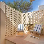 4 Holiday home *